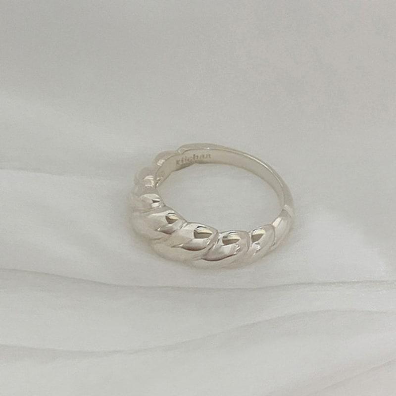 Kiichaa Croa Ring