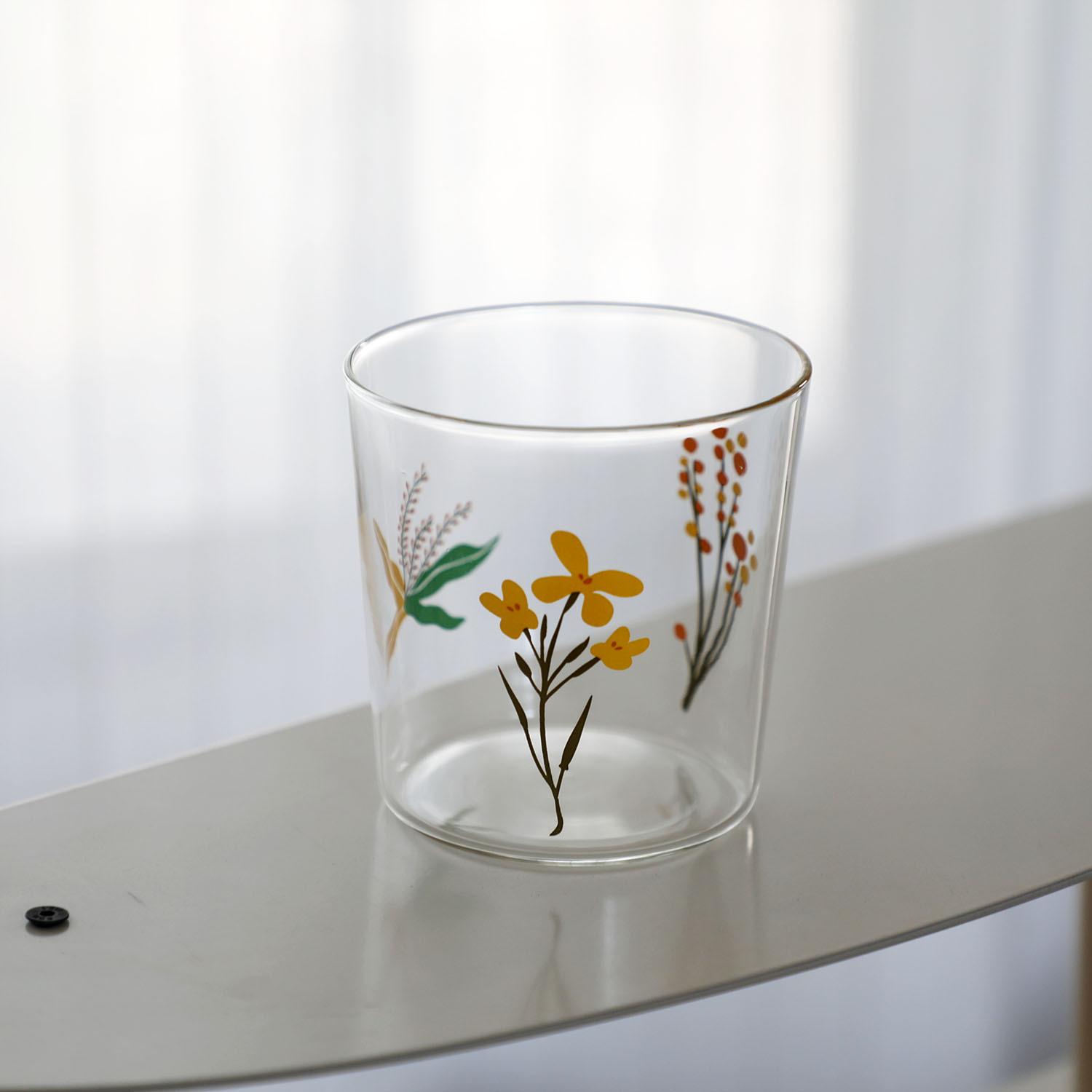 Simple glass cup, Japanese style creative casual cup, high borosilicate glass floral glass cup, milk cup, ins wind cup 101-200ml
