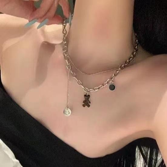 Hip-hop double-layer bear necklace female niche design smiley face collarbone chain 2025 new pendant neck chain