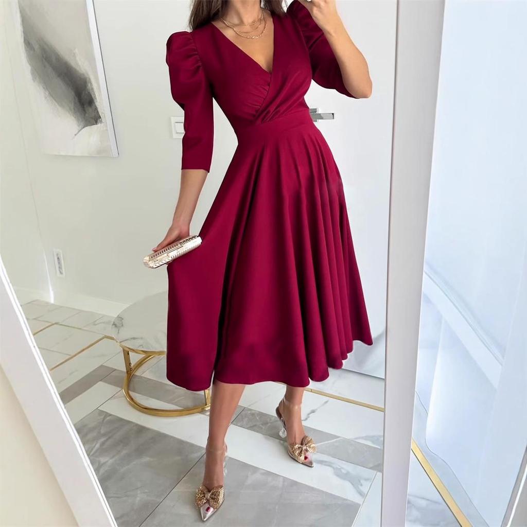 Women's Autumn 2022 Solid Color Flare Dress with Ruched Waist and Seven-Sleeves