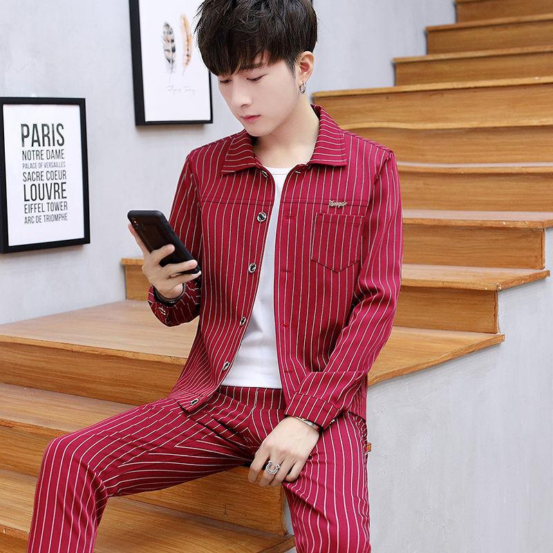 Trajes de moda de otoño Delgado coreano Delgado Traje delgado De los  hombres jóvenes Pantalones de chaqueta guapos Traje de dos piezas comprar a  buen precio — entrega gratuita, reseñas reales con