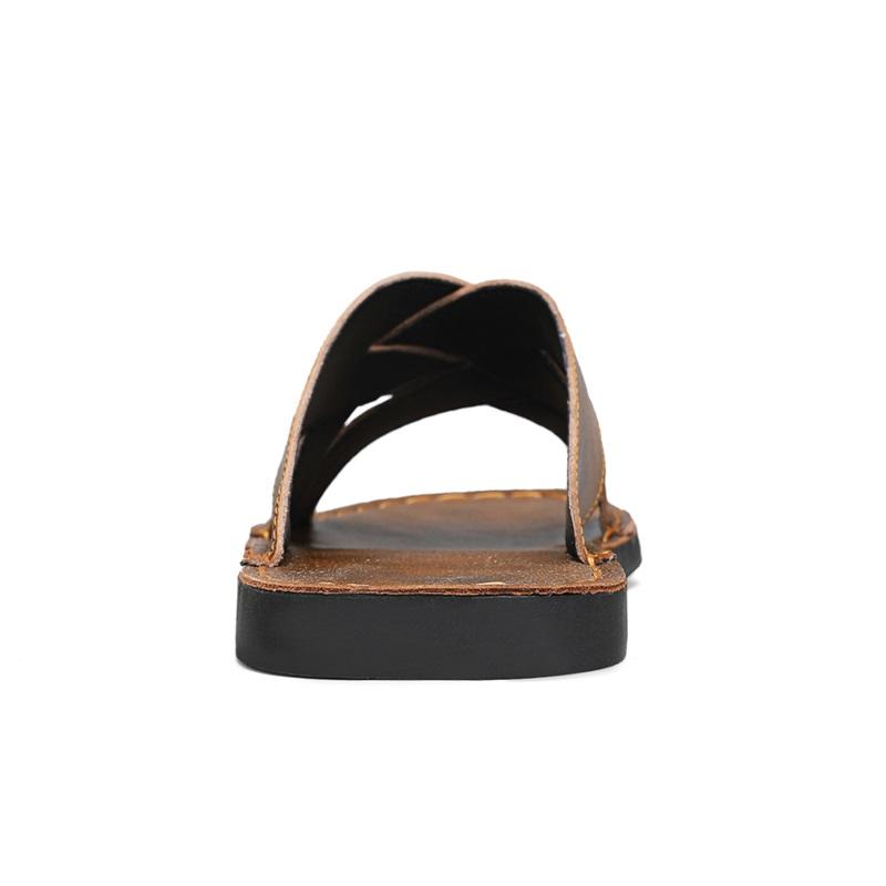 Summer Handmade Leather Slippers for Men Comfortable Beach Walking Shoes Slip On Light Male Flats Slippers Outdoor Half Drag