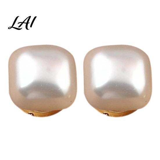 Multi Purpose Clothing Magnet 2Pcs Faux Pearl Magnetic Clothes Button Fake Cat Eye Stone Brooch Women Safety Button for Shirts Scarf Shawl,