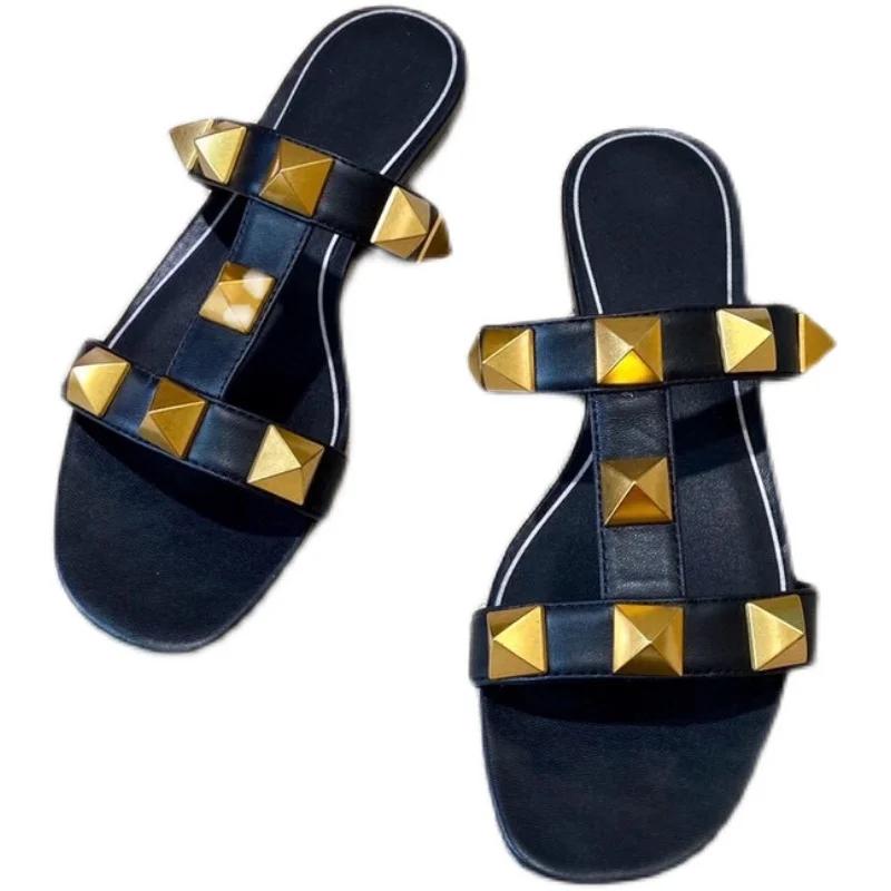 2024 New Round Toe Open Toe Flat Women's Shoes Large Rivet Sandals Women's Large Size Slippers
