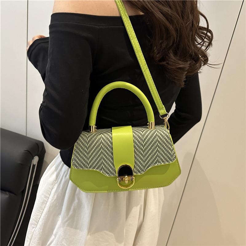Pu Small Square Bag For Women With Simple Lock Closure For Daily Casual Use