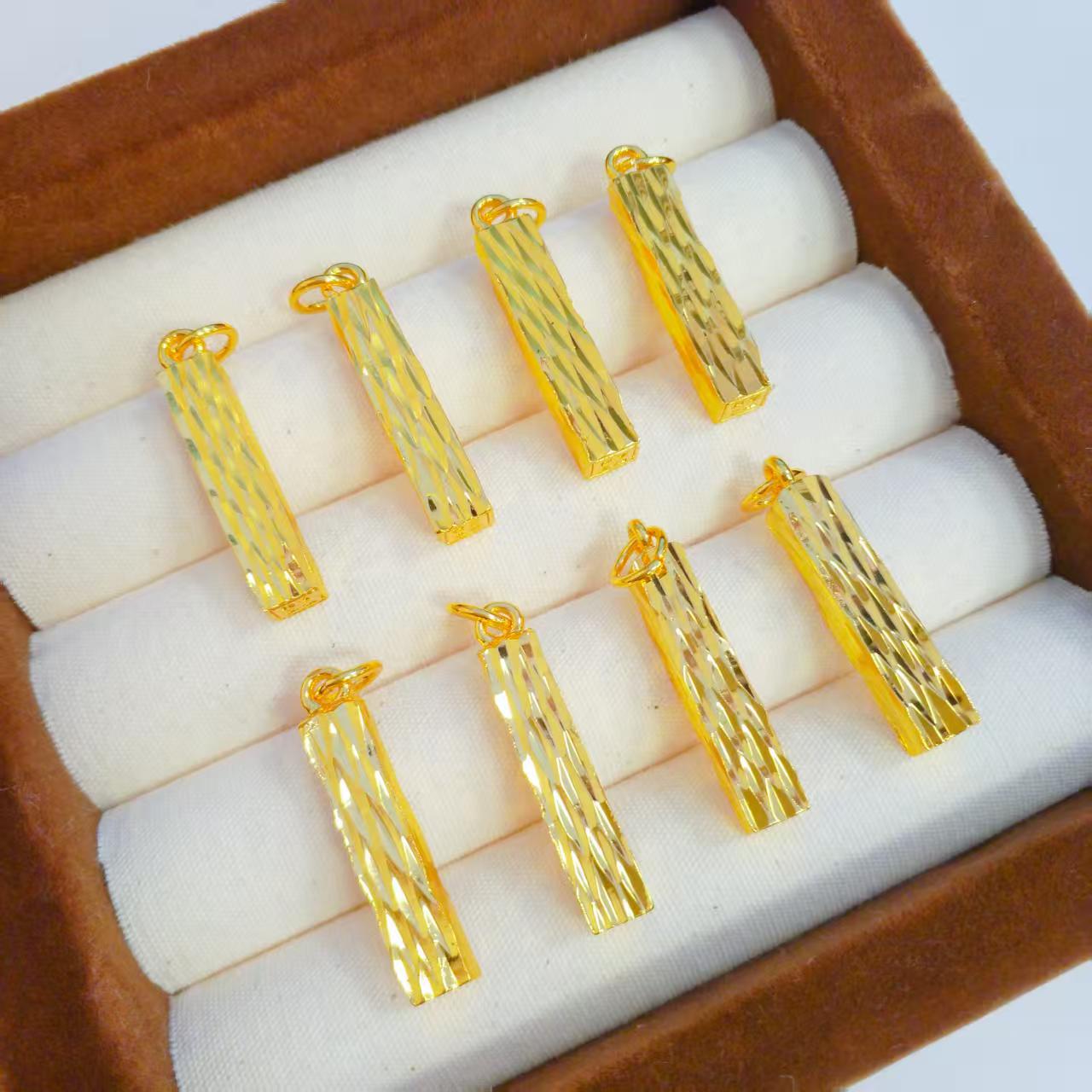 

Vietnam Sand Gold Crushed Ice Auspicious Words Necklace: Luxurious Square Pendant with Gold Bar and Brick Seal Design