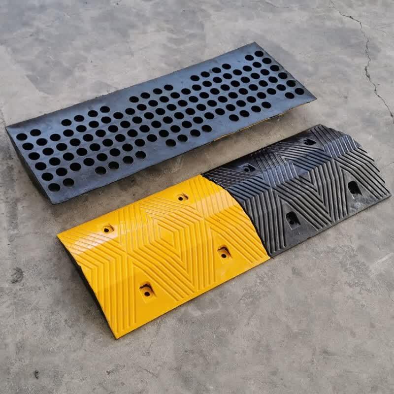 Heavy-Duty Rubber Speed Bump