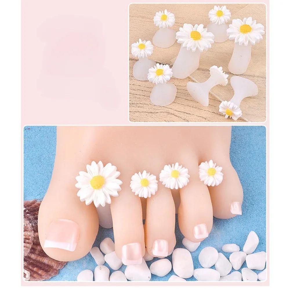 8Pcs/Set Funny Soft Silicone Toe Separator for Nail Polish Set Toe Spacers for Feet Apply Nail Polish Nail Art Pedicure Tool