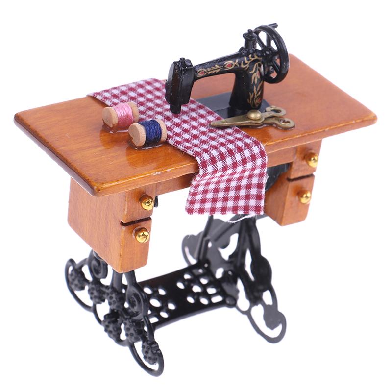 Miniaturní nábytek pro domeček pro panenky Mini šicí stroj Ubrus Dekor 1:12 Hračka