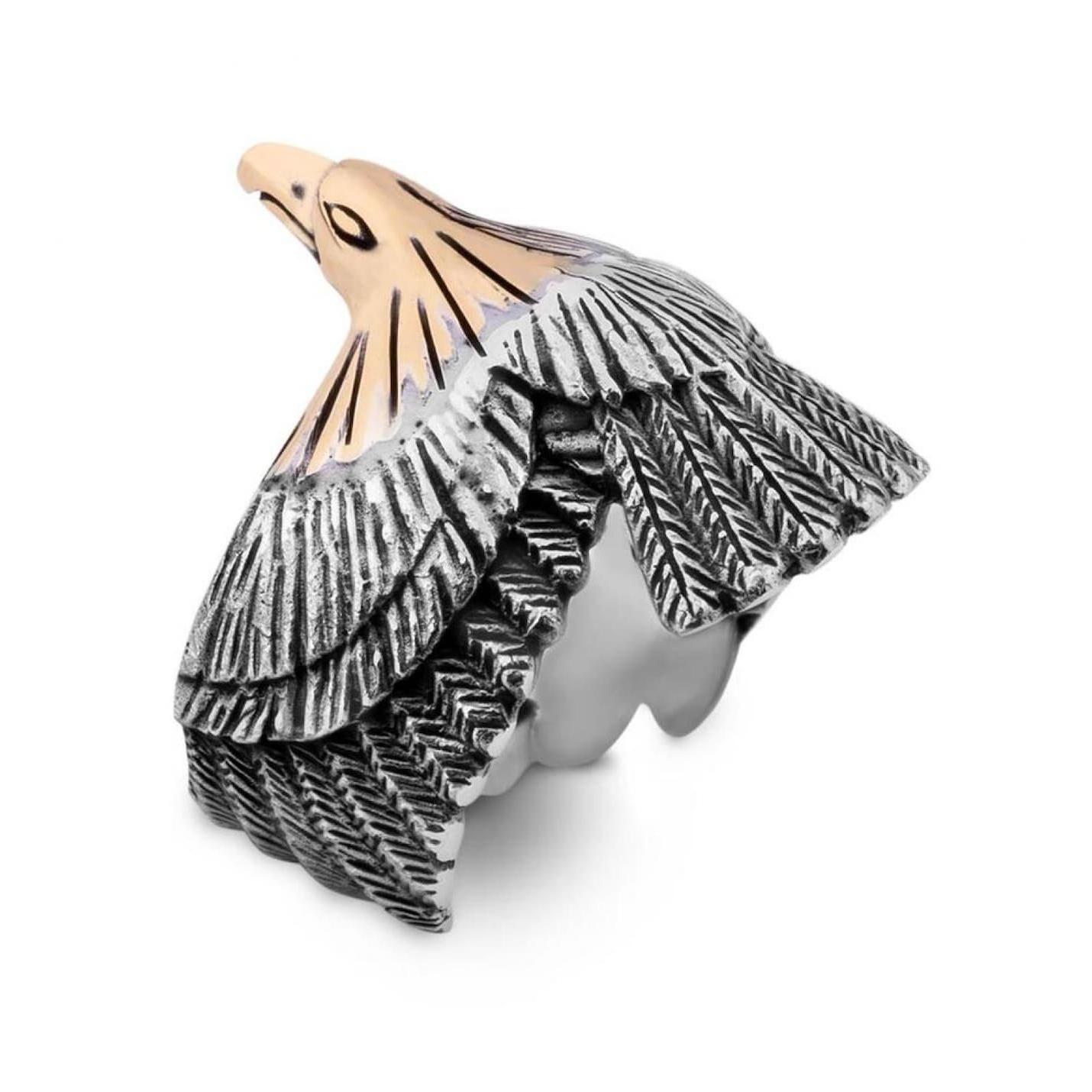 

Серебряное кольцо с мотивом шлема и орла