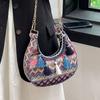 Ethnic Style Women's Bag with Tassels Fashionable and Versatile Crossbody Bag Popular Chain Shoulder Crescent Bag