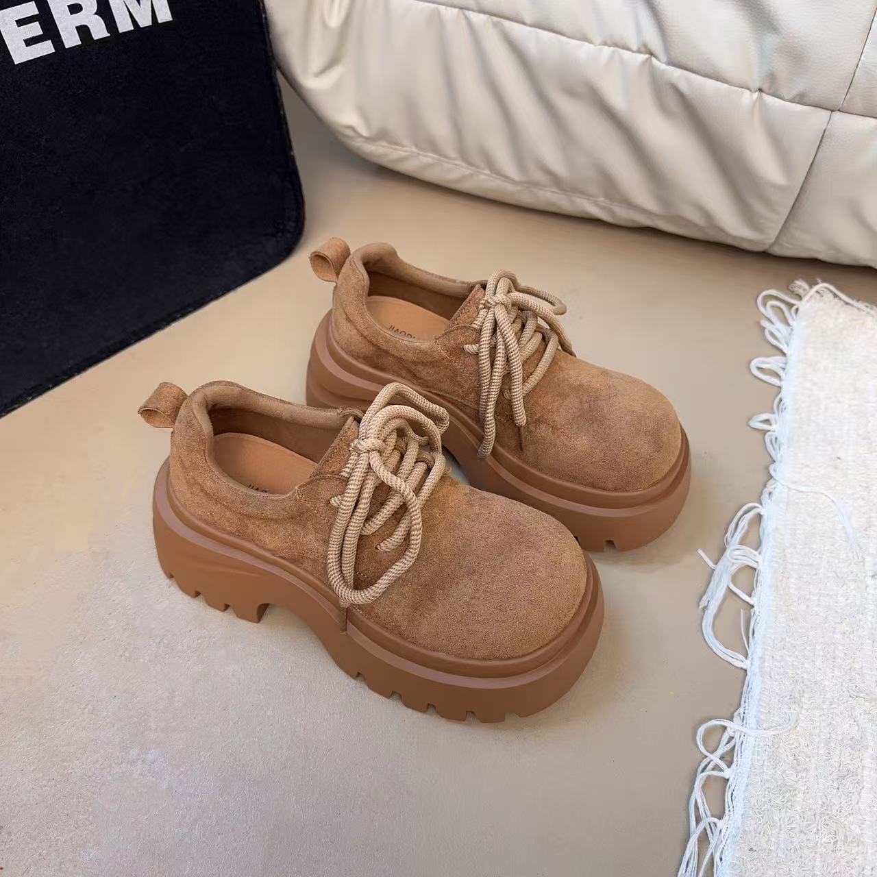 

Platform loafers women s 2025 autumn new fashionable versatile simple British style lace-up round head casual small single shoes 35 верблюд