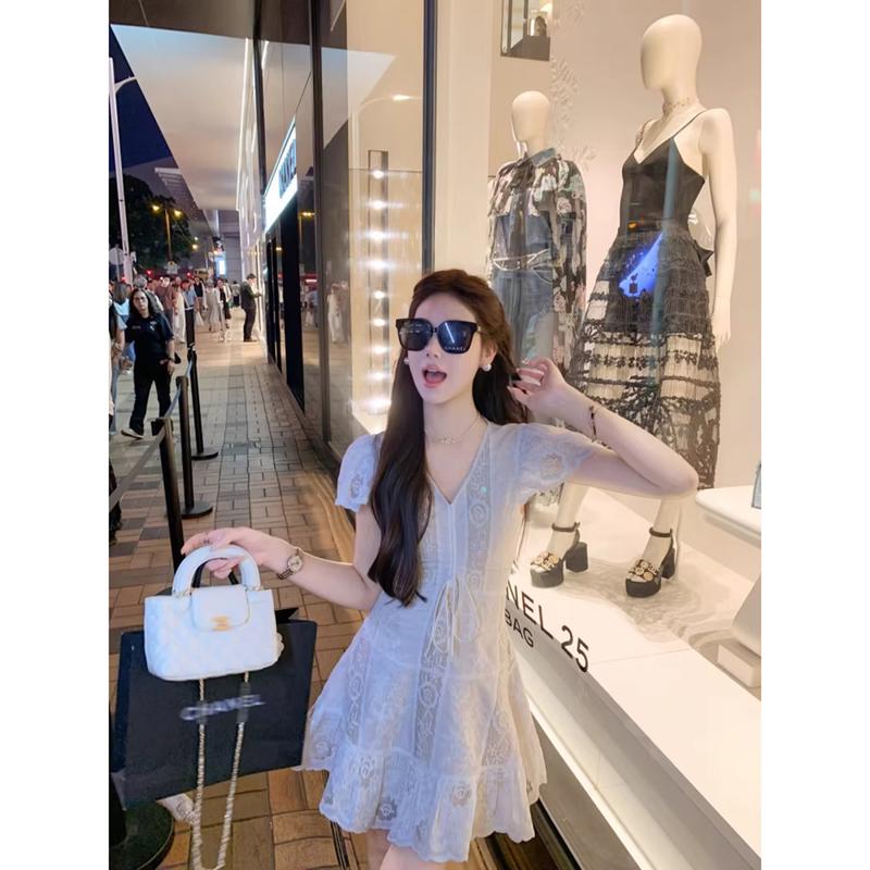 Women s V-Neck Lace Summer Dress M
