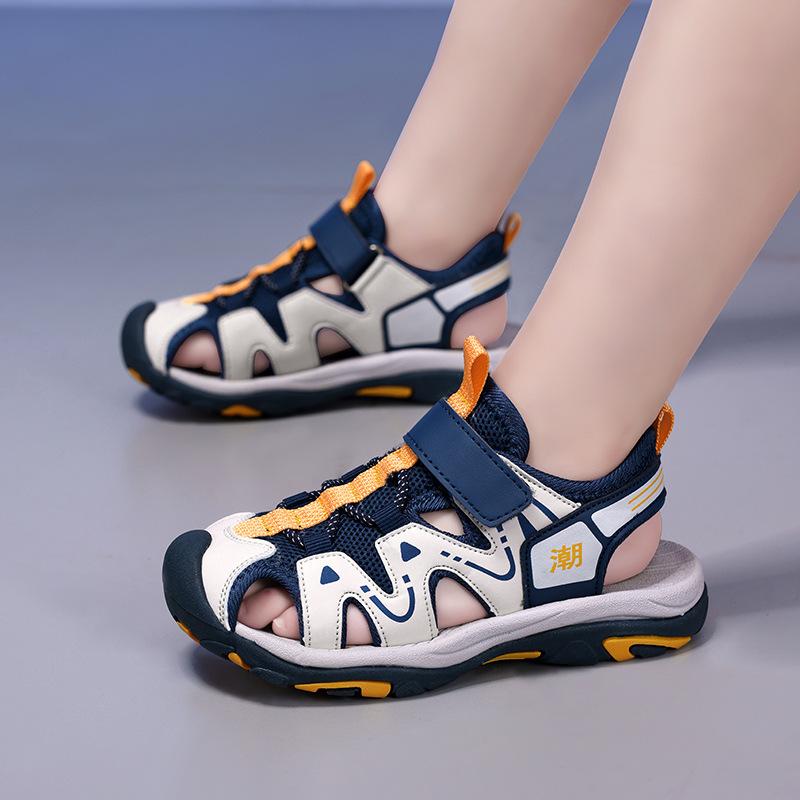 Sports boys sandals bag head soft sole lightweight children's shoes 2025 summer new medium and large girls sandals