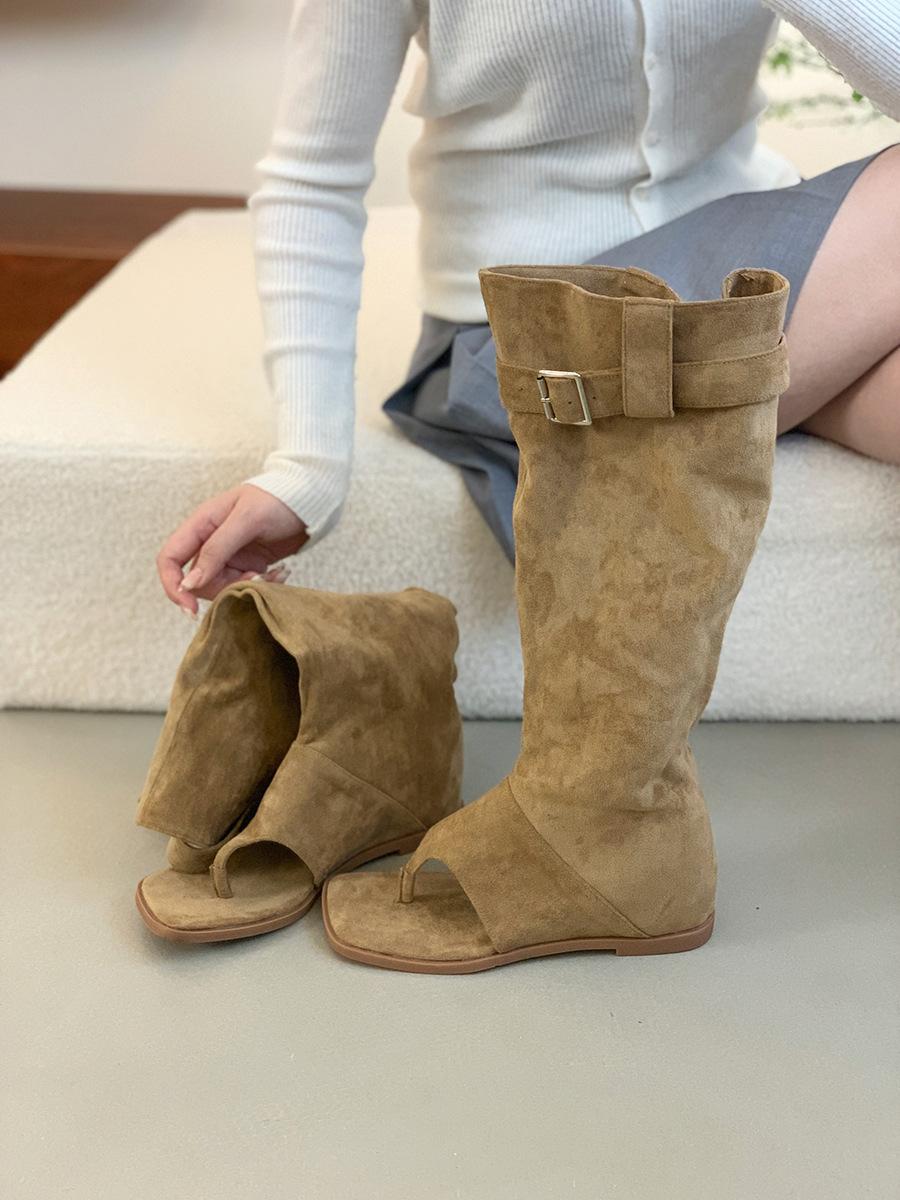 

Inner height increase summer brown small man mezzanine sandals women s shoes 2025 summer travel vacation with skirt cool boots 40 хаки