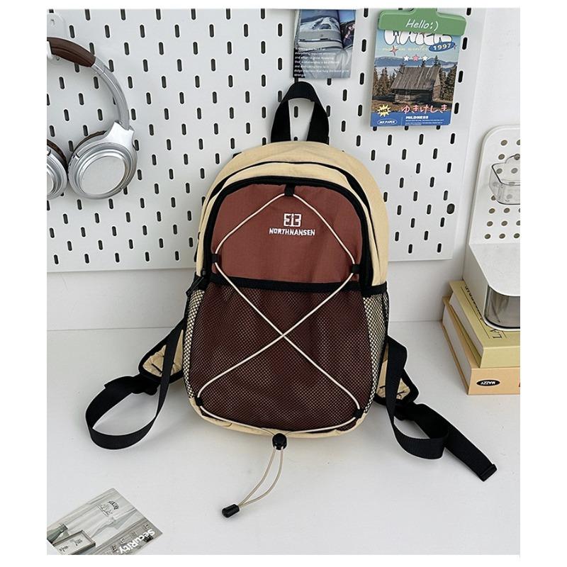 

The new schoolbag is high-value, fresh and sweet, contrasting color splicing backpack, children s simple and lightweight outdoor backpack.