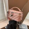 Premium Diamond Portable Chain Bag 2025 Spring and Summer New Versatile Simple Small Square Bag Shoulder Messenger Bag
