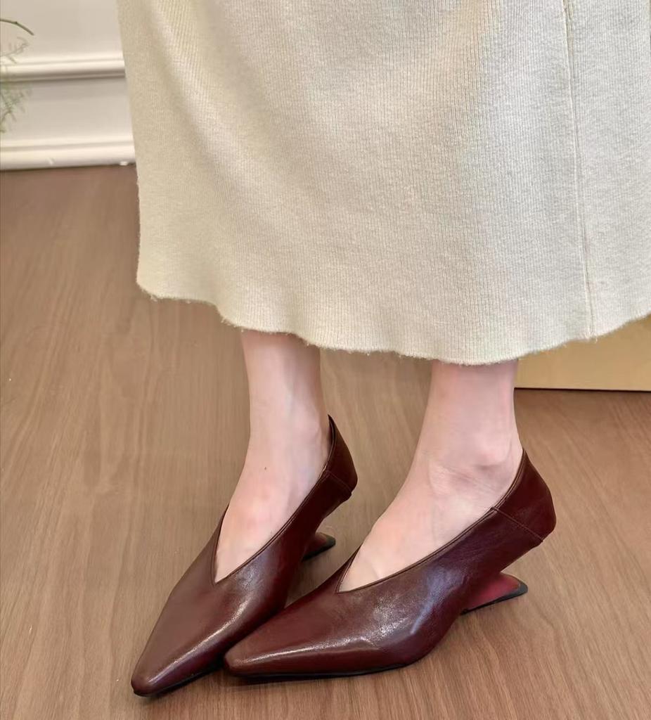 Comfortable Soft Leather Style Designer Shoes Women's Pointed Non-Slip Wedge Party Women's Shoes Outdoor Casual High Heels