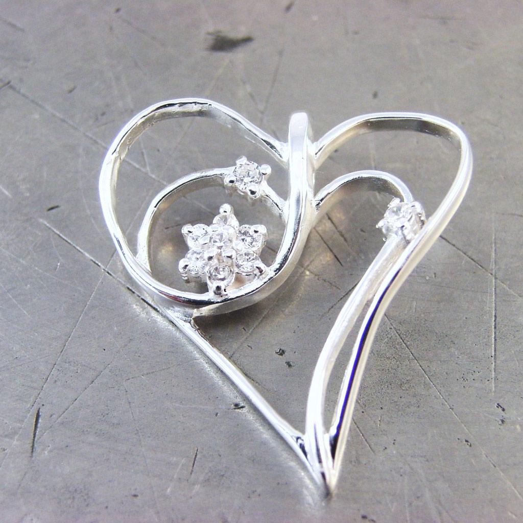 Les Trésors De Lily [G1603] - Silberanhänger 'Love Celebration'