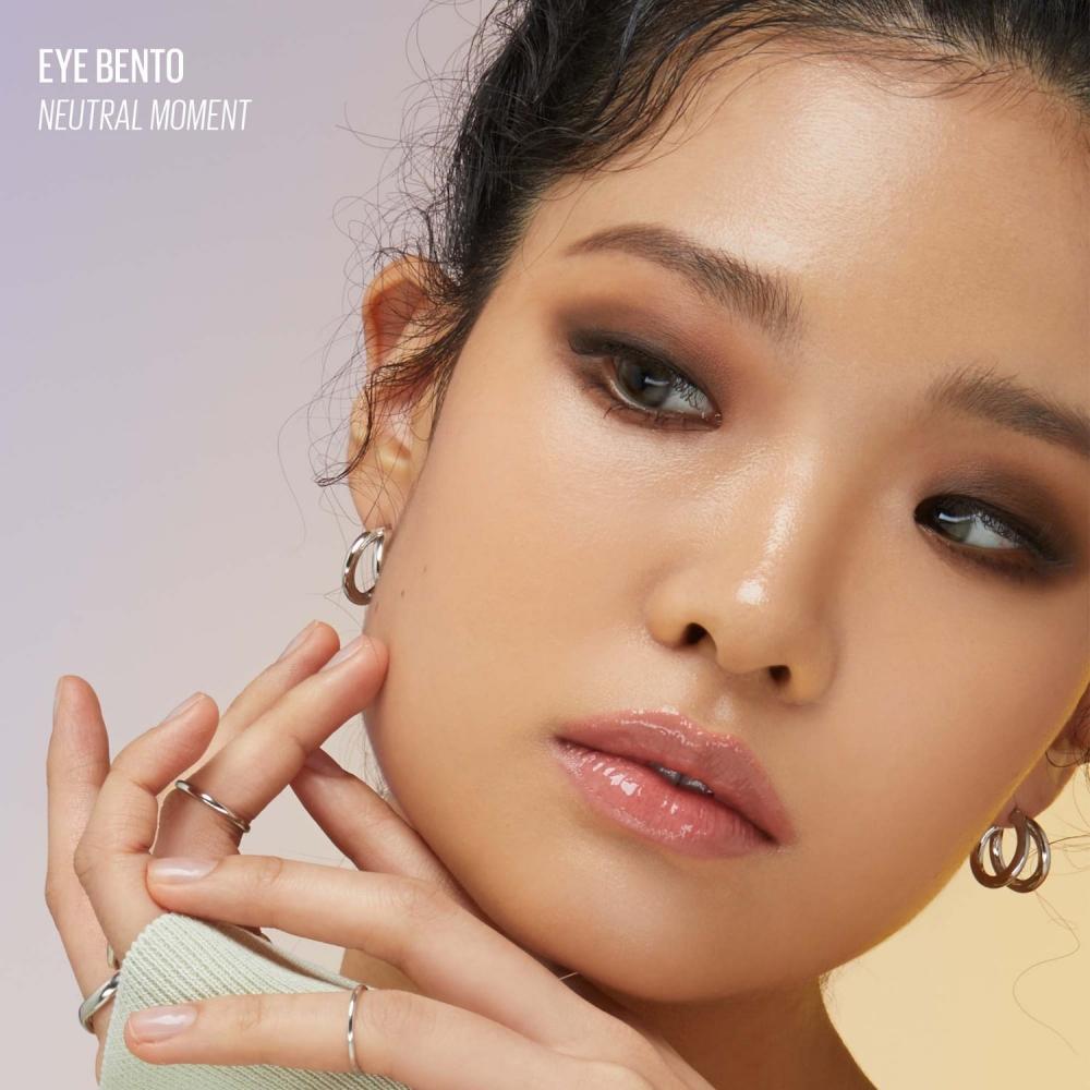 Kaja Eye Bento Bouncy Eyeshadow Trio 3 X 0.03 Oz Neutral Moment