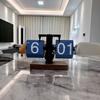 European Retro Flip Clock Table Ornament – Wang Ziru Style