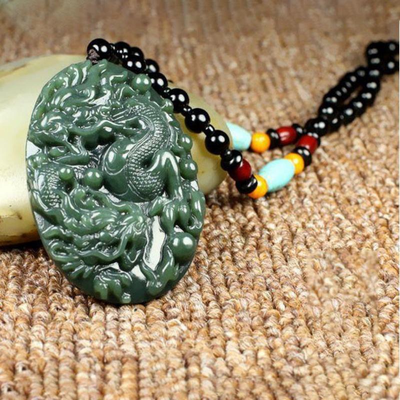 Přívěsek na náhrdelník z přírodního hetianského jadeitu s drakem, zelený qingový jadeit, vyřezávaný totem zvířete, amulet, čínský styl, jadeitová destička pro muže i ženy
