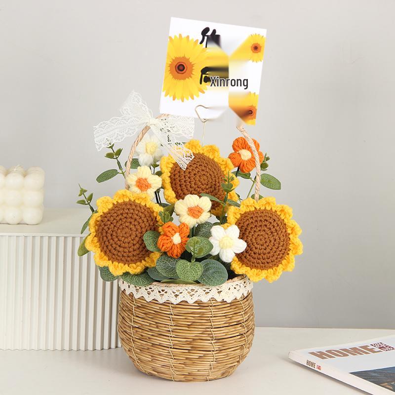 Sonnenblumen Gestrickter Wollstrauß in Handkorb - Geburtstag, Feiertag, Lehrertag, Abschlussgeschenk