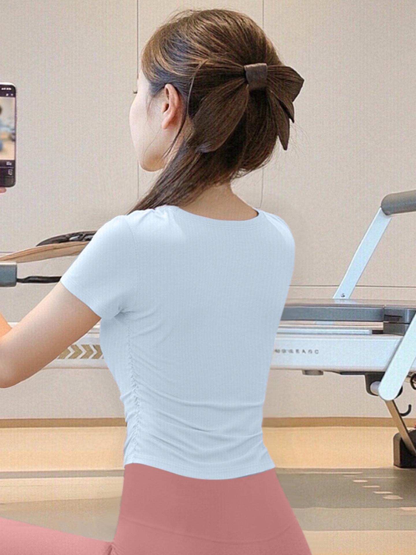 

Women s High-End Stylish Short-Sleeve Yoga & Pilates Top - Stunning, Dopamine-Inducing Fitness Wear L