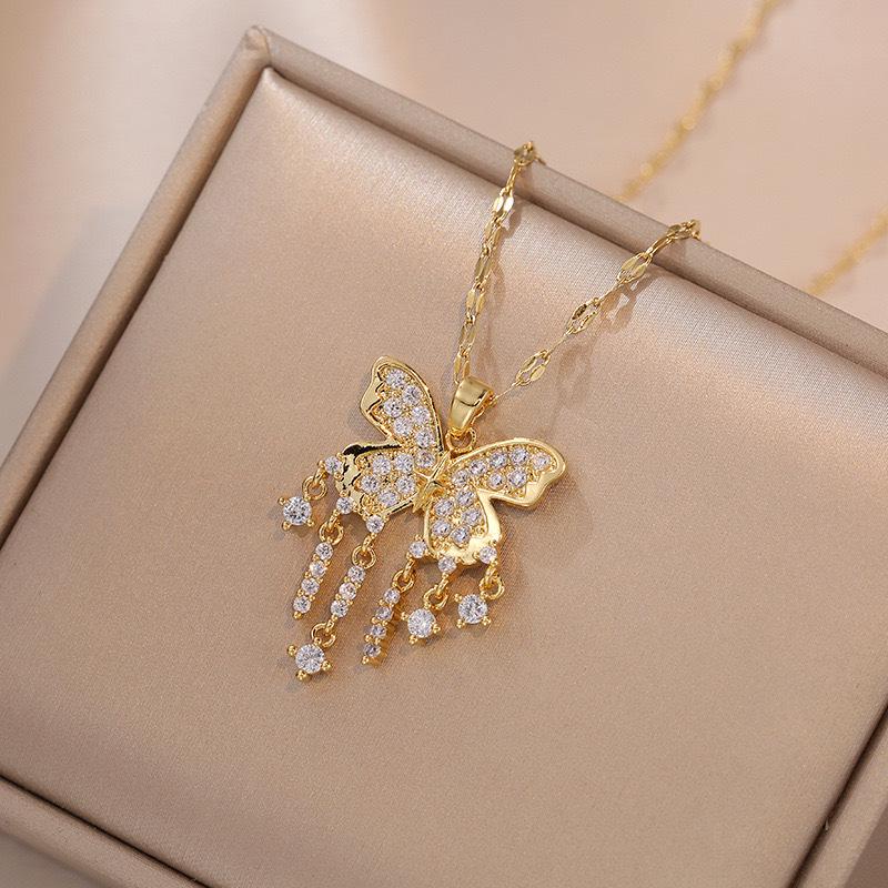 Butterfly Necklace with Color-Retaining Zircon - Fashionable, Versatile Women's Jewelry Accessory.