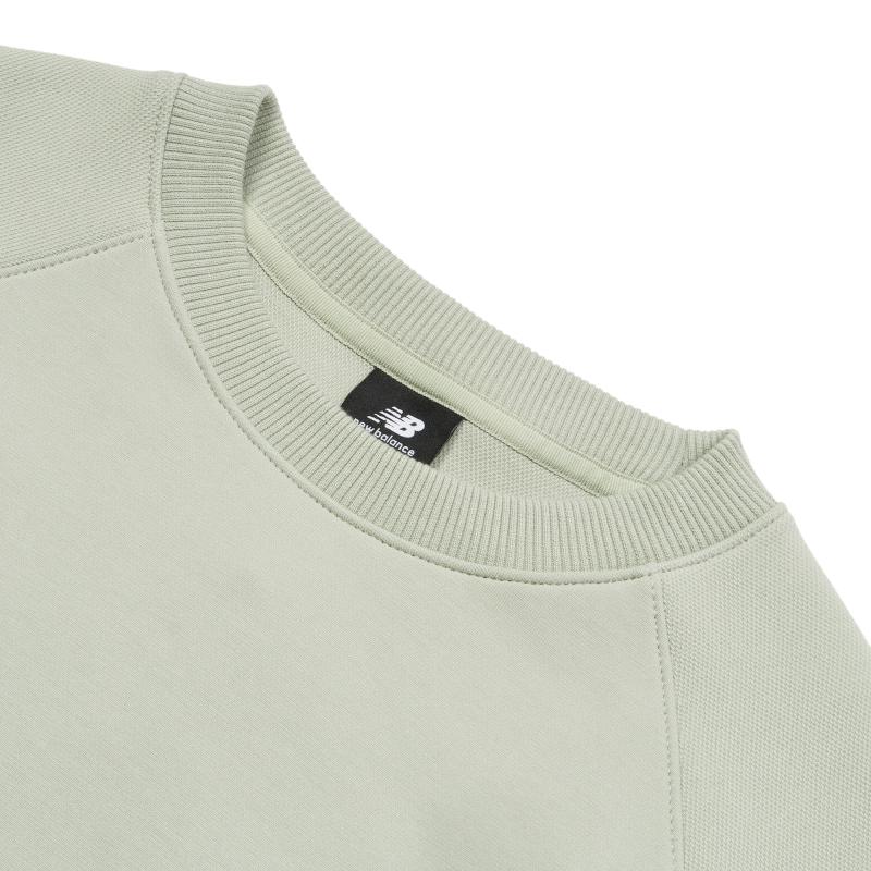 New Balance Sweatshirts Men's Green Crew Neck Moderate Regular AMT21359-PGE