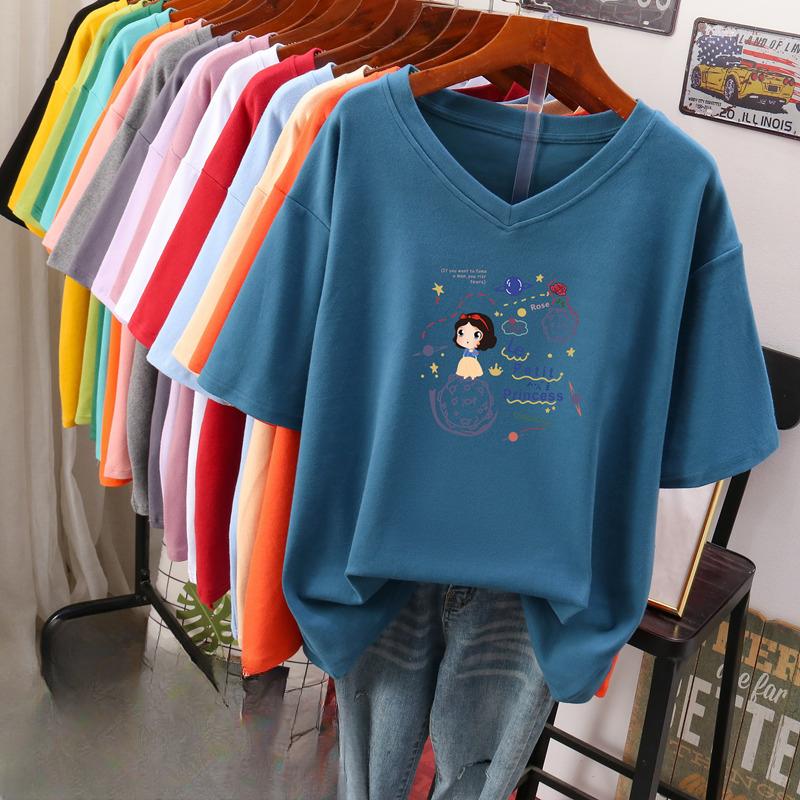 Kortärmad T-shirt för kvinnor, Stor storlek, Lös och smickrande, Tryckt V-ringad topp