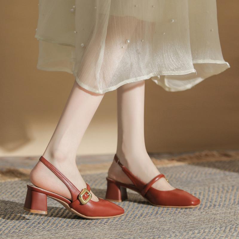 

Нишевый дизайн новый высококлассный темперамент толстый каблук квадратный носок универсальный стиль пустые женские туфли 40 бордовый