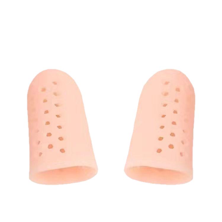 Silicone Big Toe Protector & Breathable Separator for Anti-Chafing, Anti-Cracking, and Moisturizing.