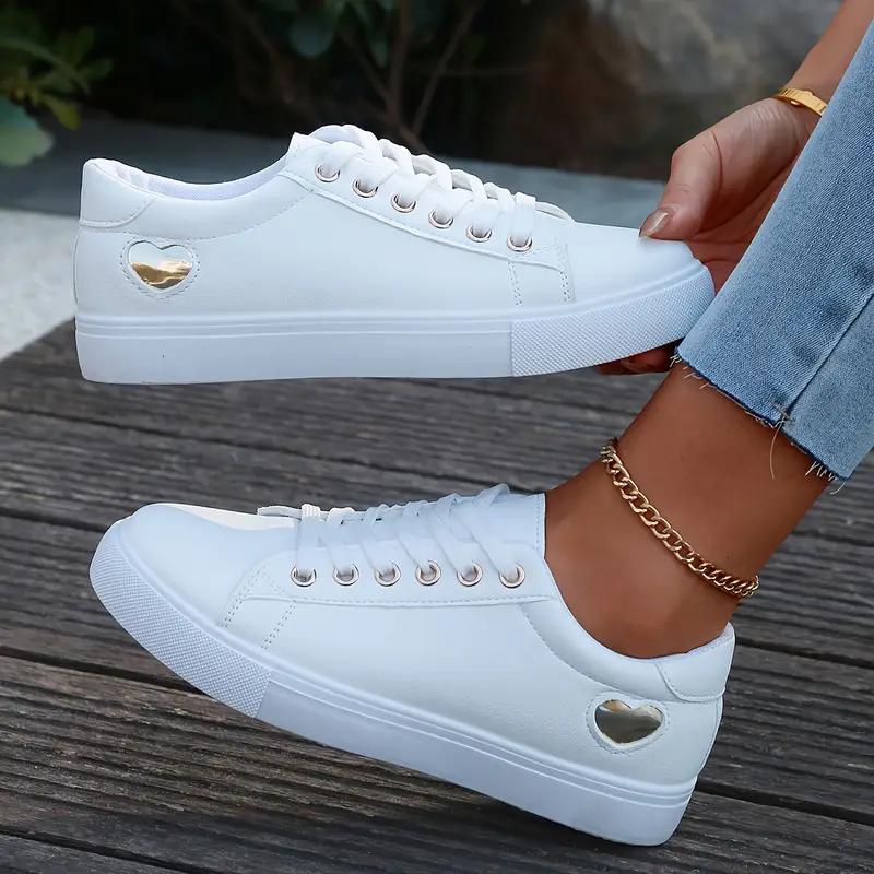 Fashion Women Casual Shoes Spring Summer New Leather Ventilated Sneakers Sports Style Casual Shoes Comfortable Low Top Sneakers Women
