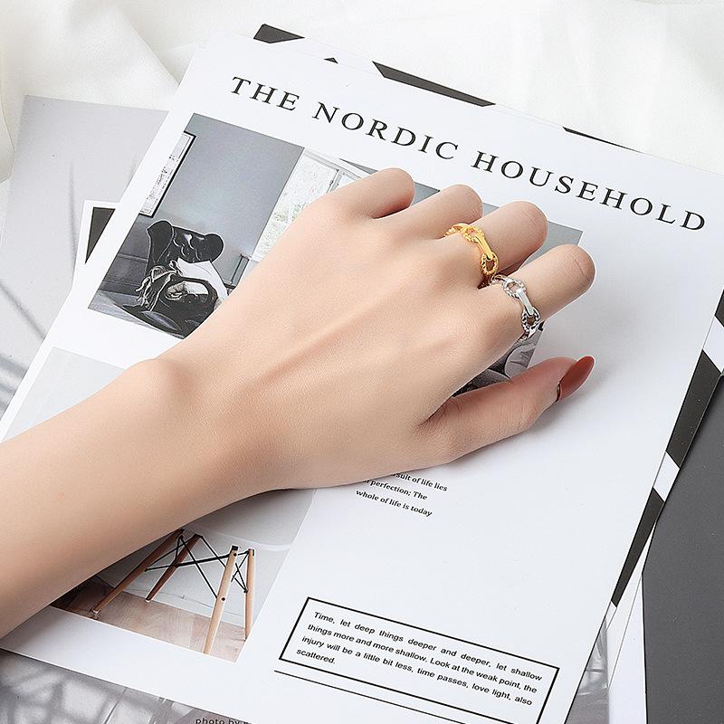 Minimalist Twisted Open Ring For Women Interlocking Chain Design Simple Fashion Finger Band Jewelry
