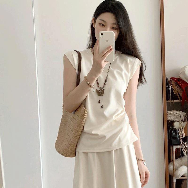 

Women s Summer 2026 French Style Slim Fit Suit: Short Sleeve T-shirt & High Waist Skirt Set S