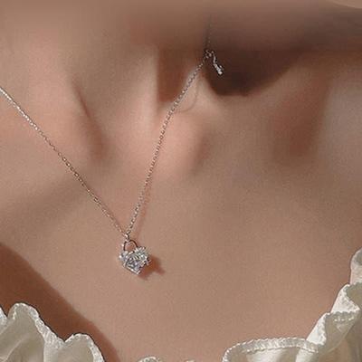 שרשראות ותליונים – שרשראות ותליונים