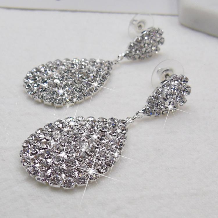 Stylish and Beautiful Jewelry Earrings Rhinestone Claw Chain Drop Women's Earrings