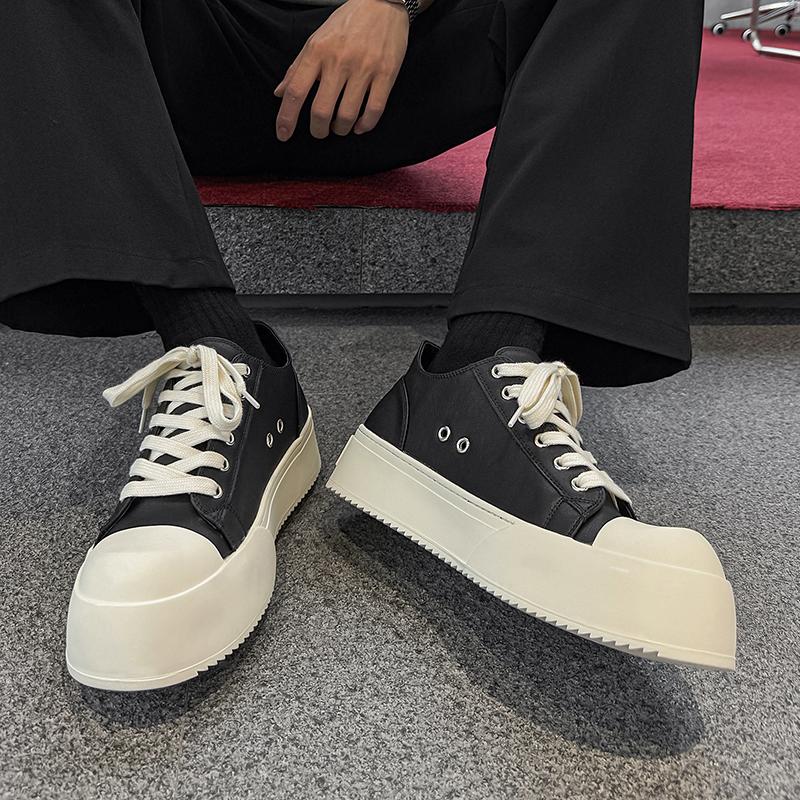 Fashion Black casual men's shoes Minimalist and comfortable style Outdoor Street Trendy Youth Hot selling classic Board shoes New