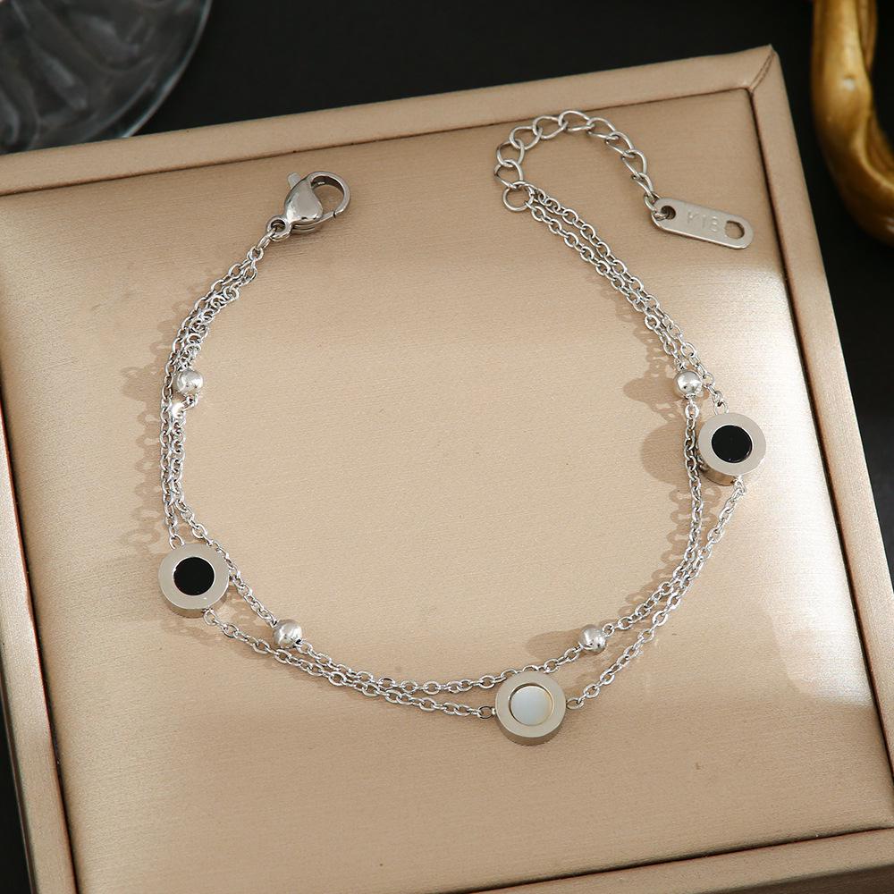 Luxe Titanium Staal Vierbladig Klaver Armband in Koreaanse Stijl met Ingelegde Diamanten voor Vrouwen - Kleurvast