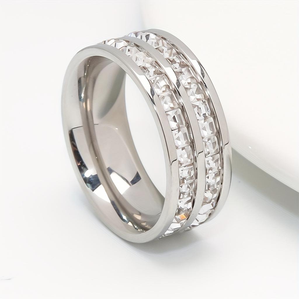 1pc Stainless Steel Women's Ring 8mm Wide Band with Small Square Rhinestones - Modern Elegant Design for Casual Attire & Special Occasions, Versa