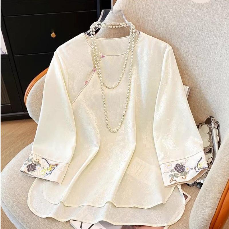 Modern Chinese Oblique Collar Jacquard Embroidered Women's Seven-Sleeve Shirt - Loose, Versatile Fit