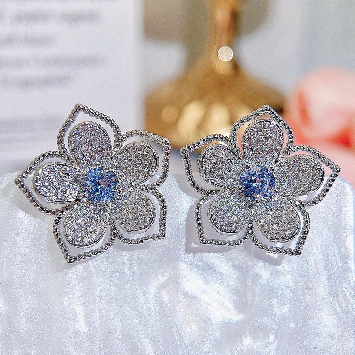 

CMM корейская мода цветок полые большие серьги-гвоздики ретро камелия женские помолвочные роскошные циркониевые украшения серебряный