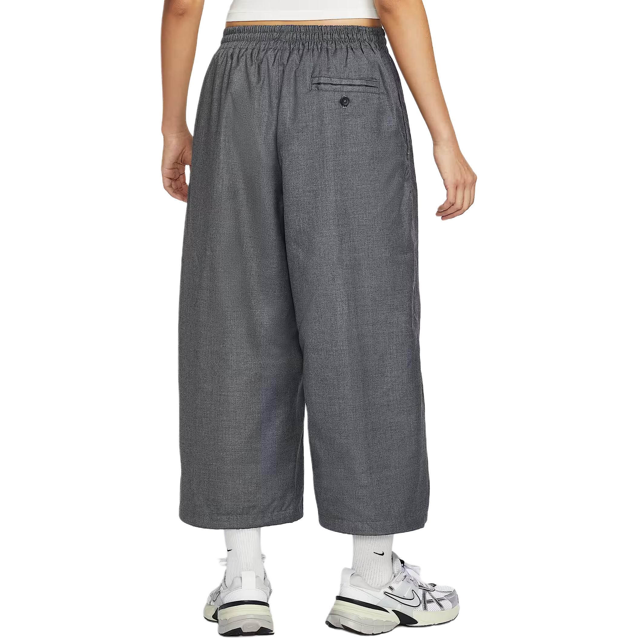 Nike Sportswear Sieviešu Lielizmēra Vidēja Jostasvietas