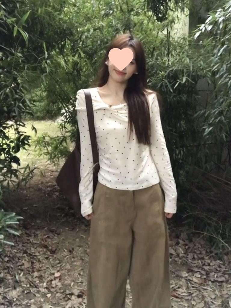 Love It! Korean Style Polka Dot Long Sleeve T-shirt - Super Hot Autumn/Winter Slimming Top for Women