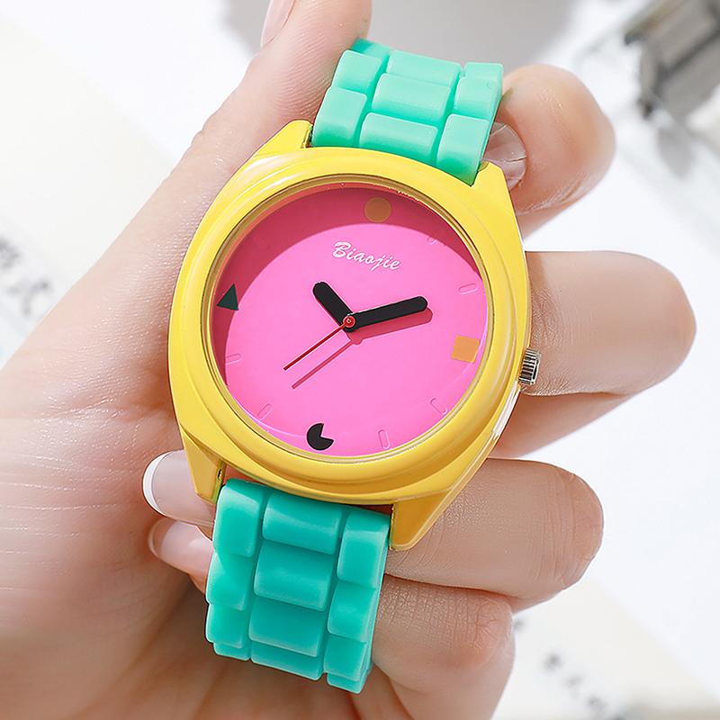 

Dopamine Women Watch Simple Digital Quartz Watches Casual Jelly Multicolour Silicone Ladies Wristwatch as the picture