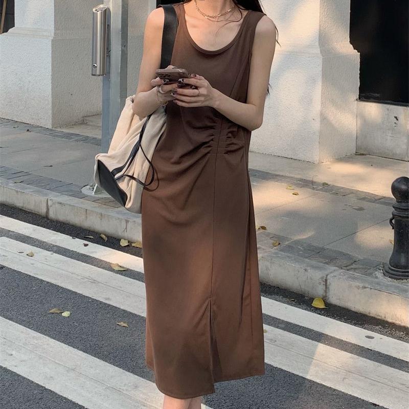 

Женское платье Платье с бретелькой на бретельках Lean без рукавов Нишевый дизайн Сплошной цвет Модное платье-майка размера плюс 4XL темно-коричневого