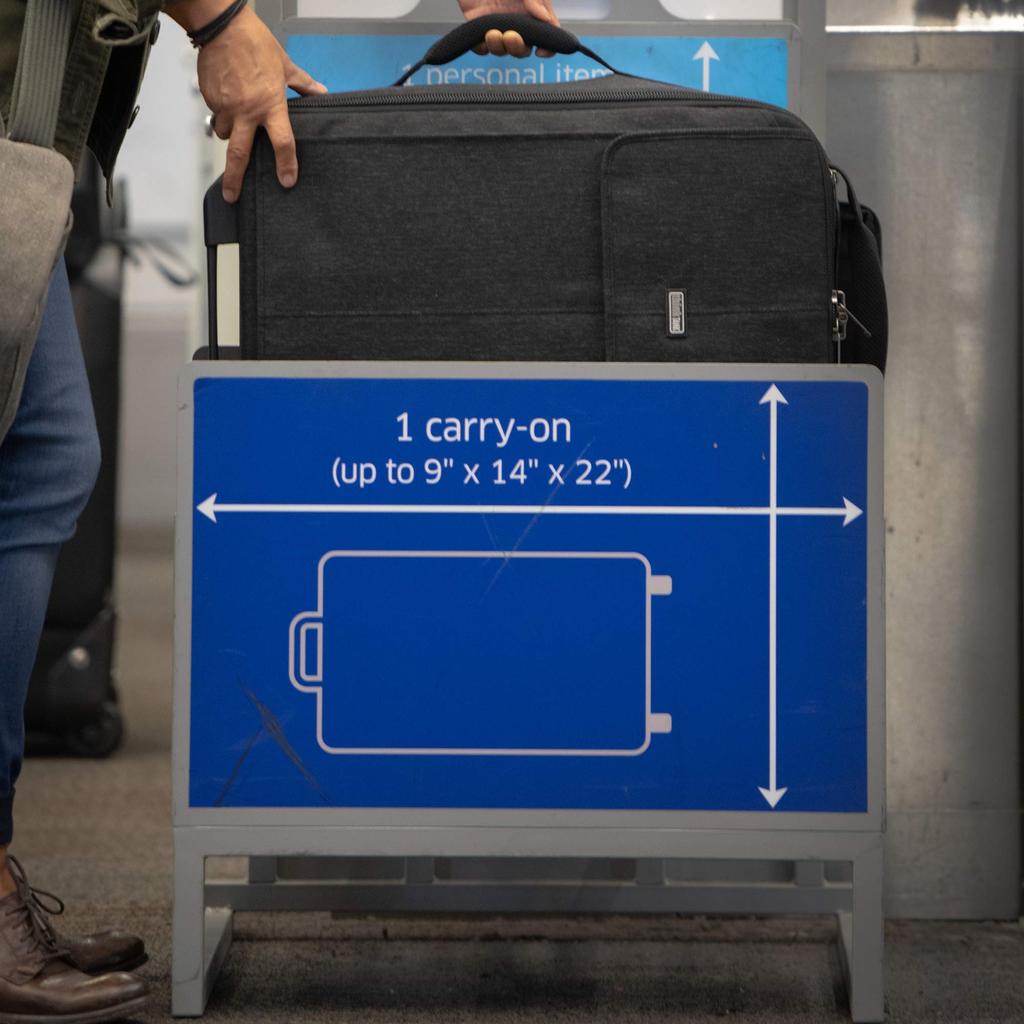 Camera Bag Airport Advantage XT Warranty Included cm 3590kg Black [ThinkTank] 53.3