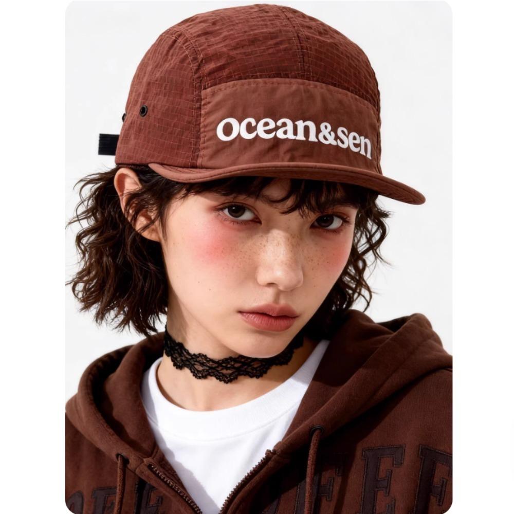 Short Brim Ladies Baseball Cap Nylon Mesh Letter Print Unisex Korean Fashion Hat for Outdoor Running Cycling Hiking