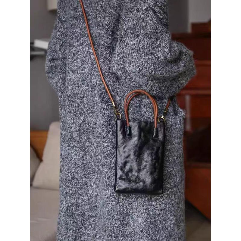 

Retro vegetable tanned first layer soft leather mobile phone bag women s premium mini tote bag portable shoulder messenger small bag
